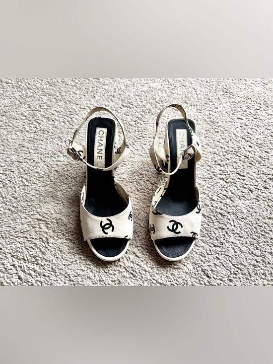 CHANEL Shoes - CHANEL 22SS Runway Style Printed CC Slingback Heeled Sandals, Size 37